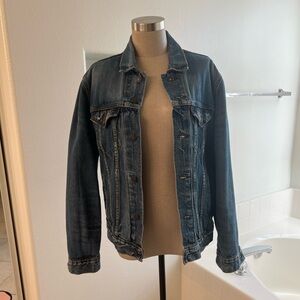 Levi’s denim jacket